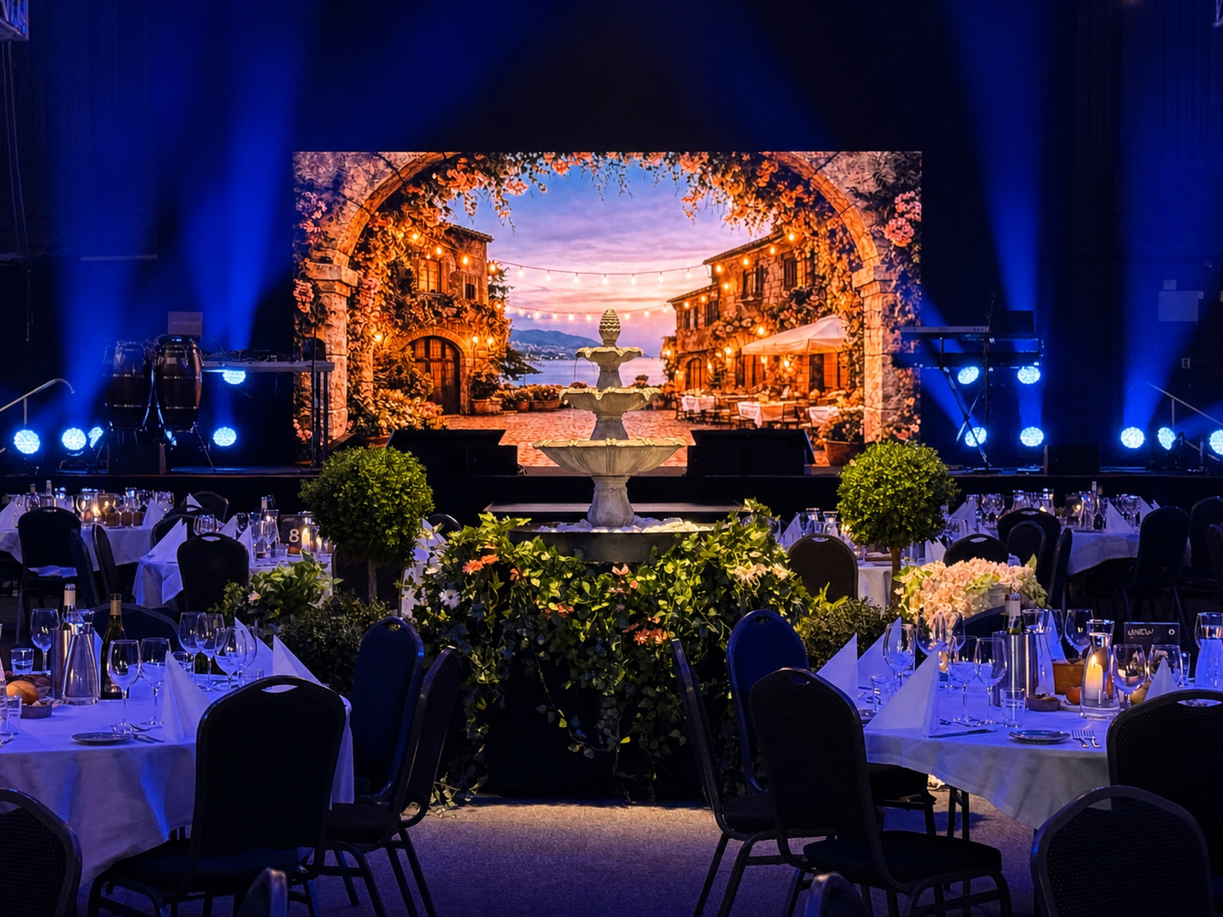 Backdrop, fontene og bordoppsett samlet i Middelhavet-prosjektet